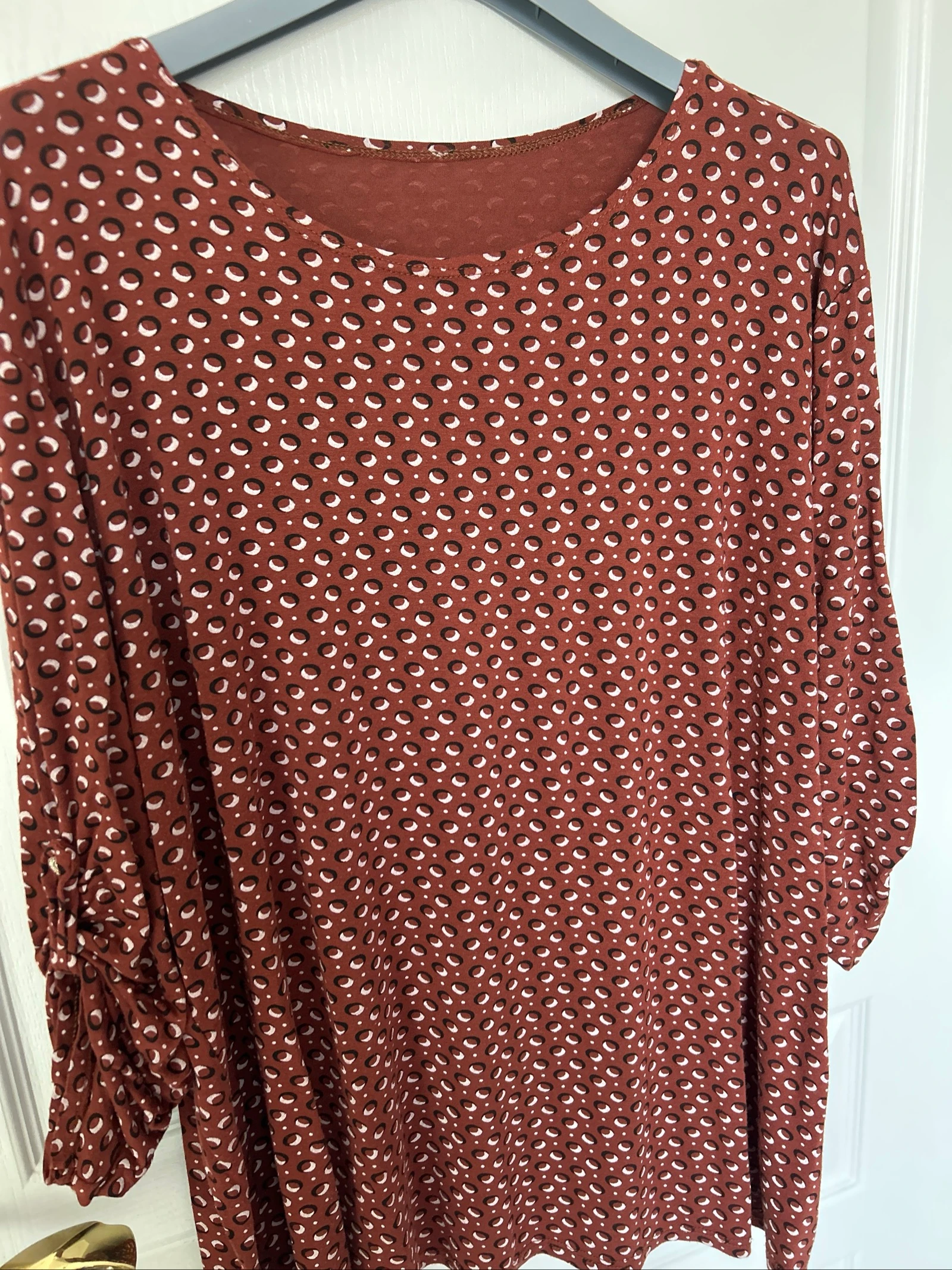 Camiseta de manga 3/4 marrón – photo 2